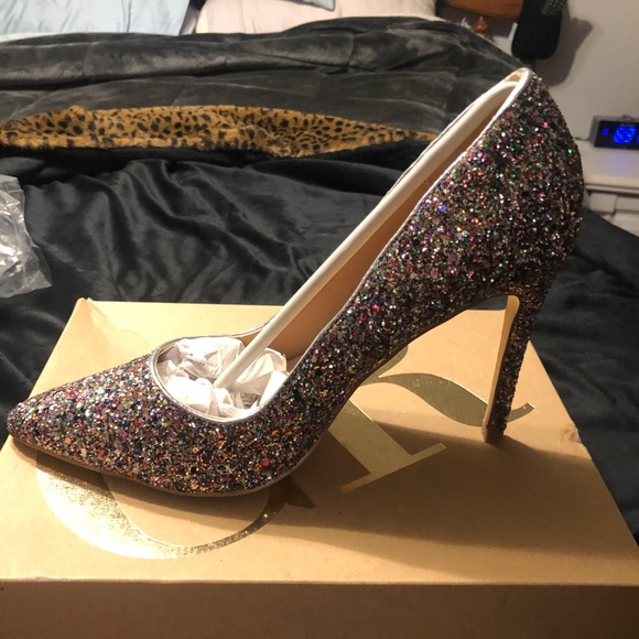 Charlotte Russe Blingy High Heel - Picture 2 of 4